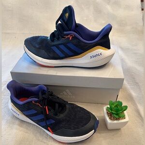 Adidas Unisex-Child EQ21 Running Shoe Size 6 1/2